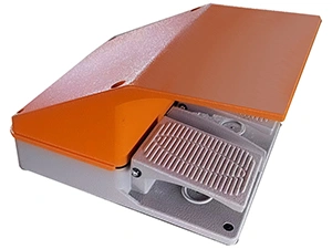 فرادة عجين بقاعدة أرضية