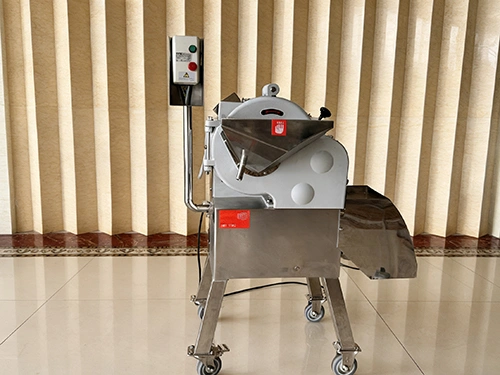 ماكينة تقطيع الخضروات إلى مكعبات بقدرة إنتاجية من 300 إلى 800 كجم\ساعة