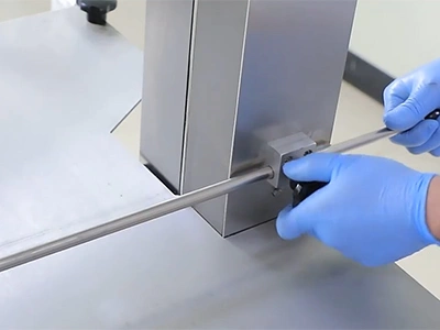 منشار تقطيع لحوم بقاعدة أرضية