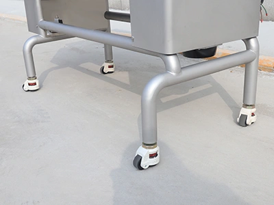 ماكينة خلط اللحوم