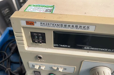 ورش وأجهزة الفحص