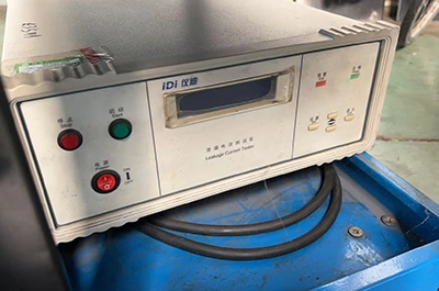 ورش وأجهزة الفحص