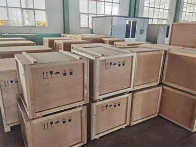 Careful التعبئة والتخزين